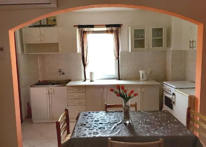 Διαμέρισμα Jakov *