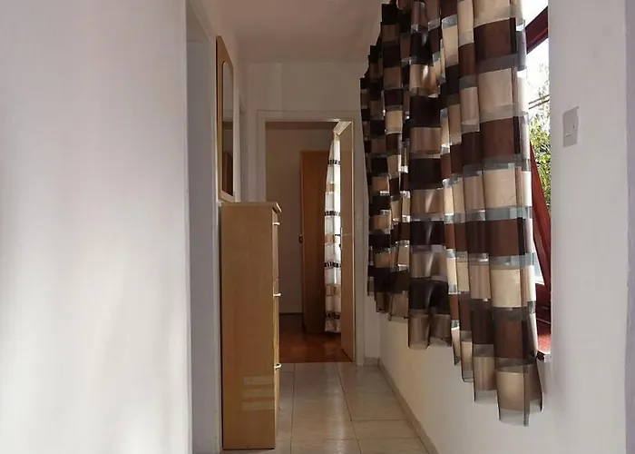 Jakov Apartment